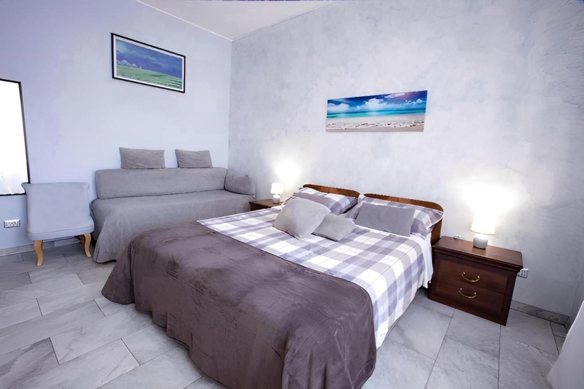 Etna Sea House Panzió Catania-Fontanarossai nemzetközi repülőtér Kültér fotó